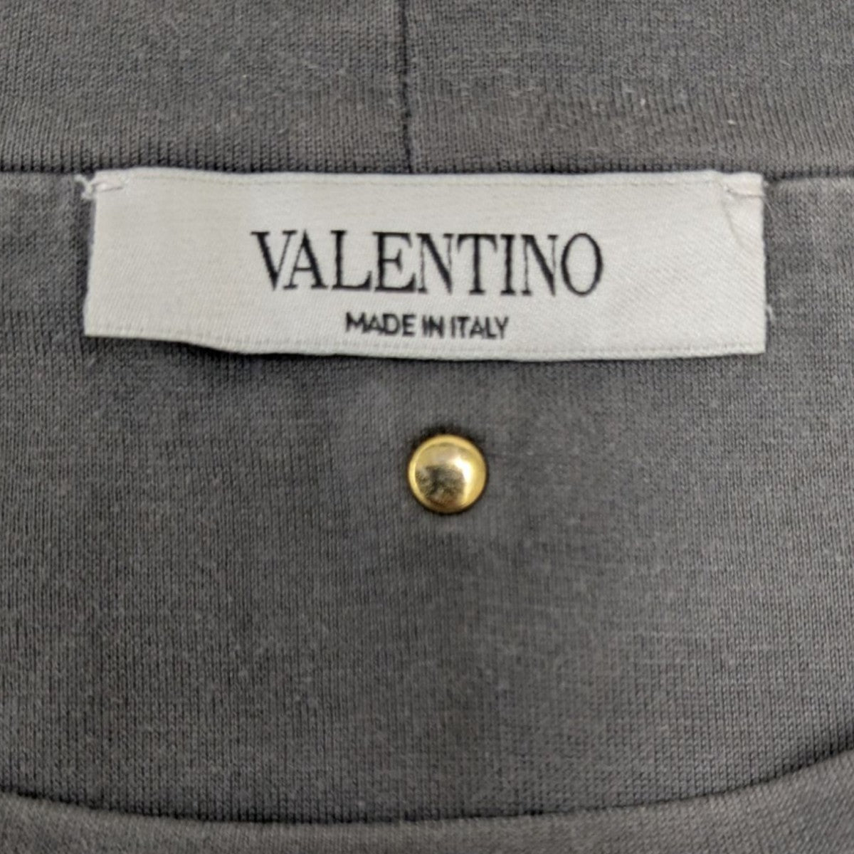 VALENTINO(ヴァレンチノ) 背面ロックスタッズTシャツ