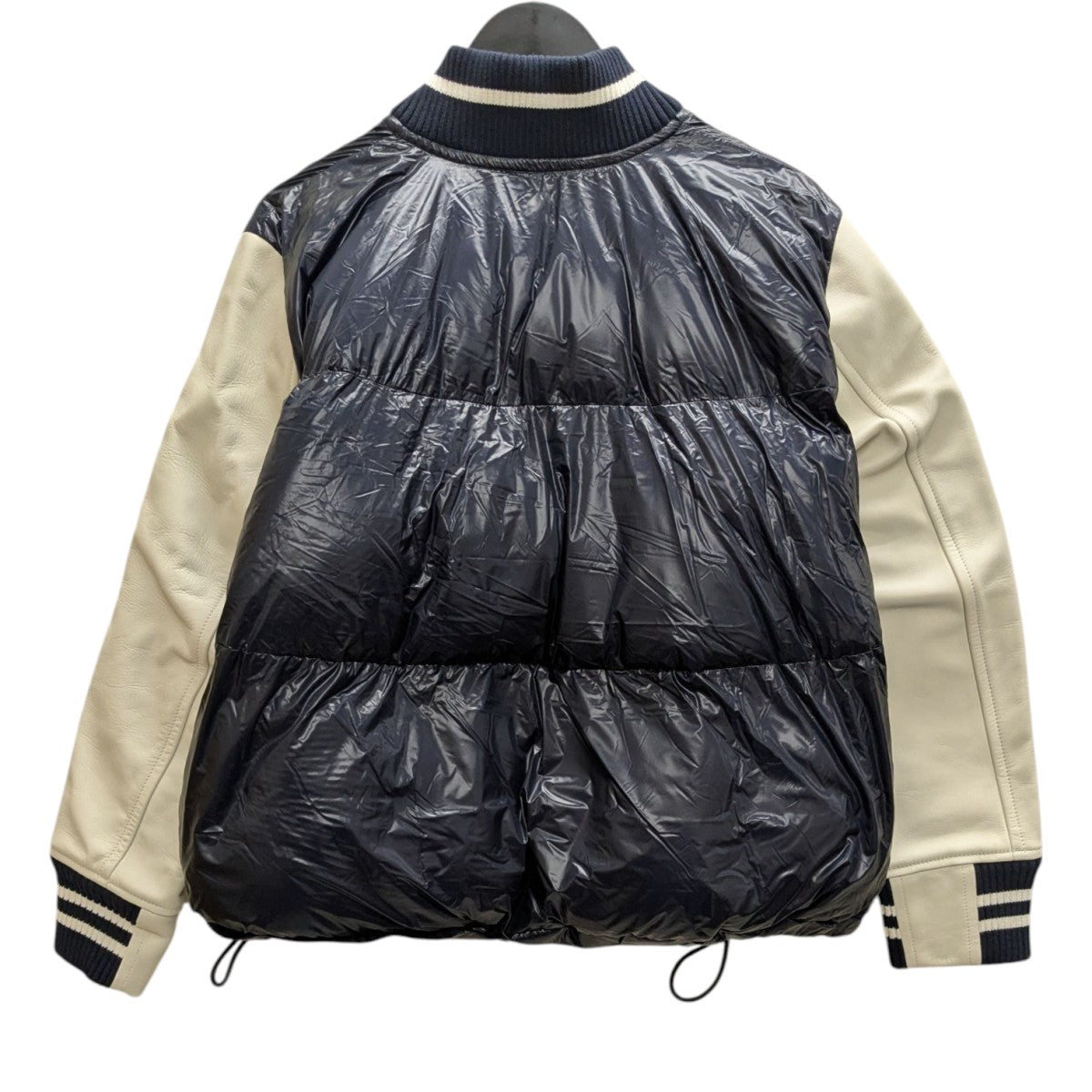 sacai(サカイ) ダウンジャケット 23-06865 ネイビー×ホワイト