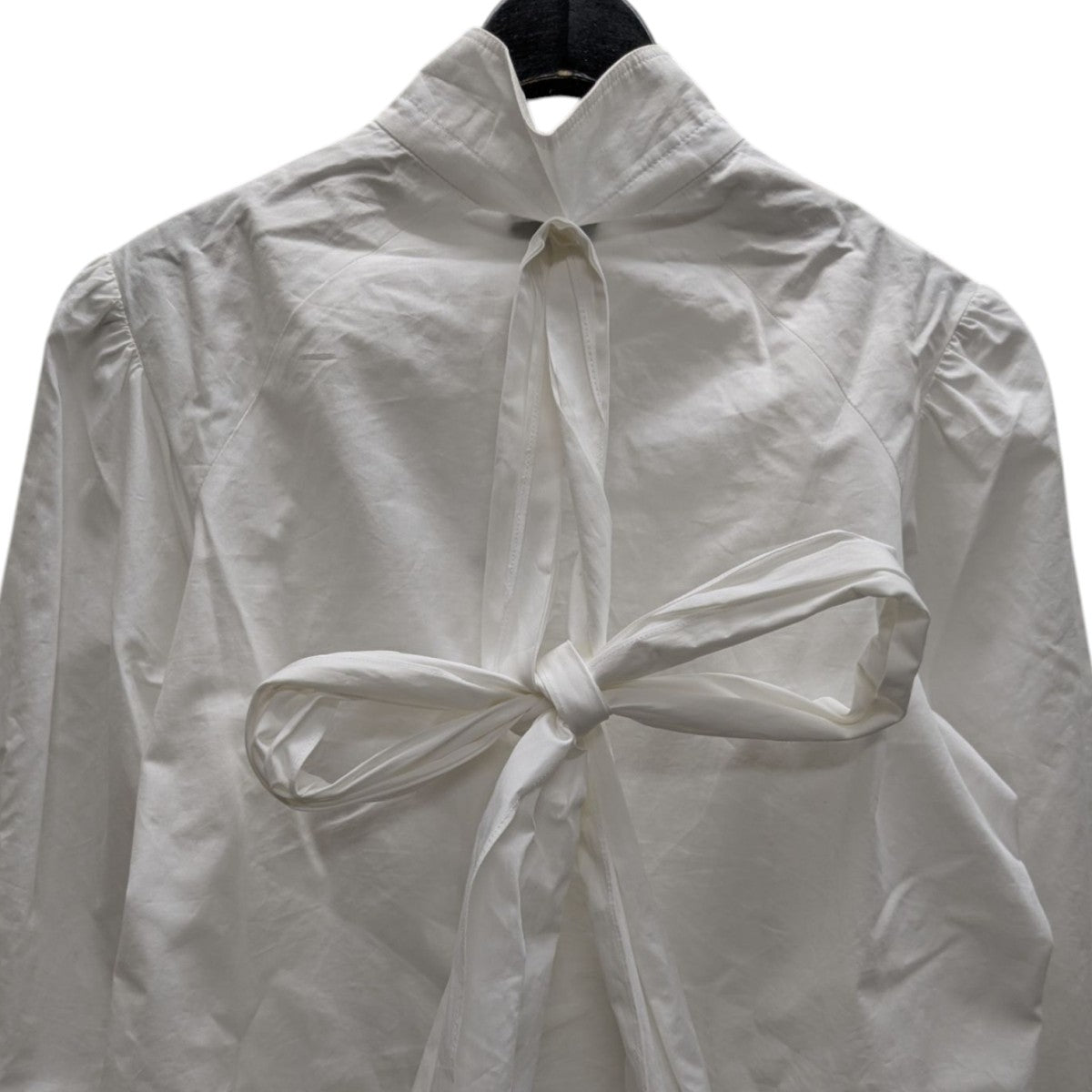 PATOU - 美品 24SS PATOU パトゥ クロップドシャツ ブラウス 24S-BL032-0017 サイズ34 ホワイト レディース 古着 中古 USED PATOU - 美品 24SS PATOU パトゥ クロップドシャツ ブラウス 24S