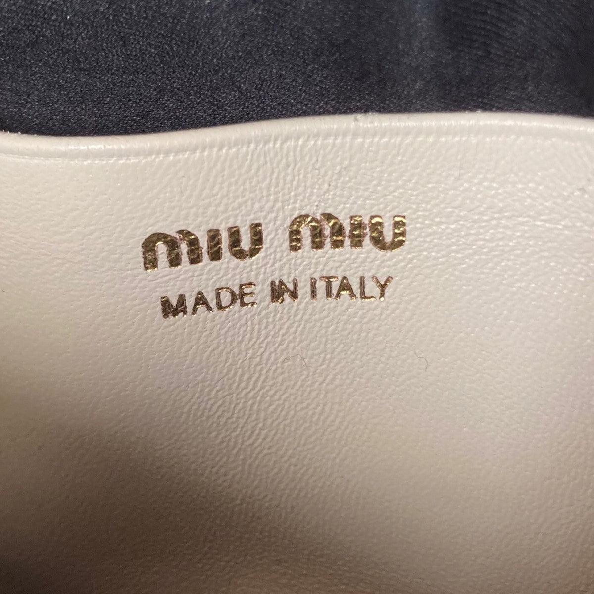 【海外限定☆】ミュウミュウ デュシェス ポーチ フック付き MIU MIU(ミュウミュウ) ダッチェス ポーチ 5NG010 duchesse
