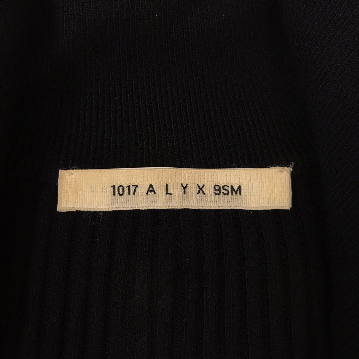 1017 ALYX 9SM(アリクス) ジップニットAAMKN0110YA01