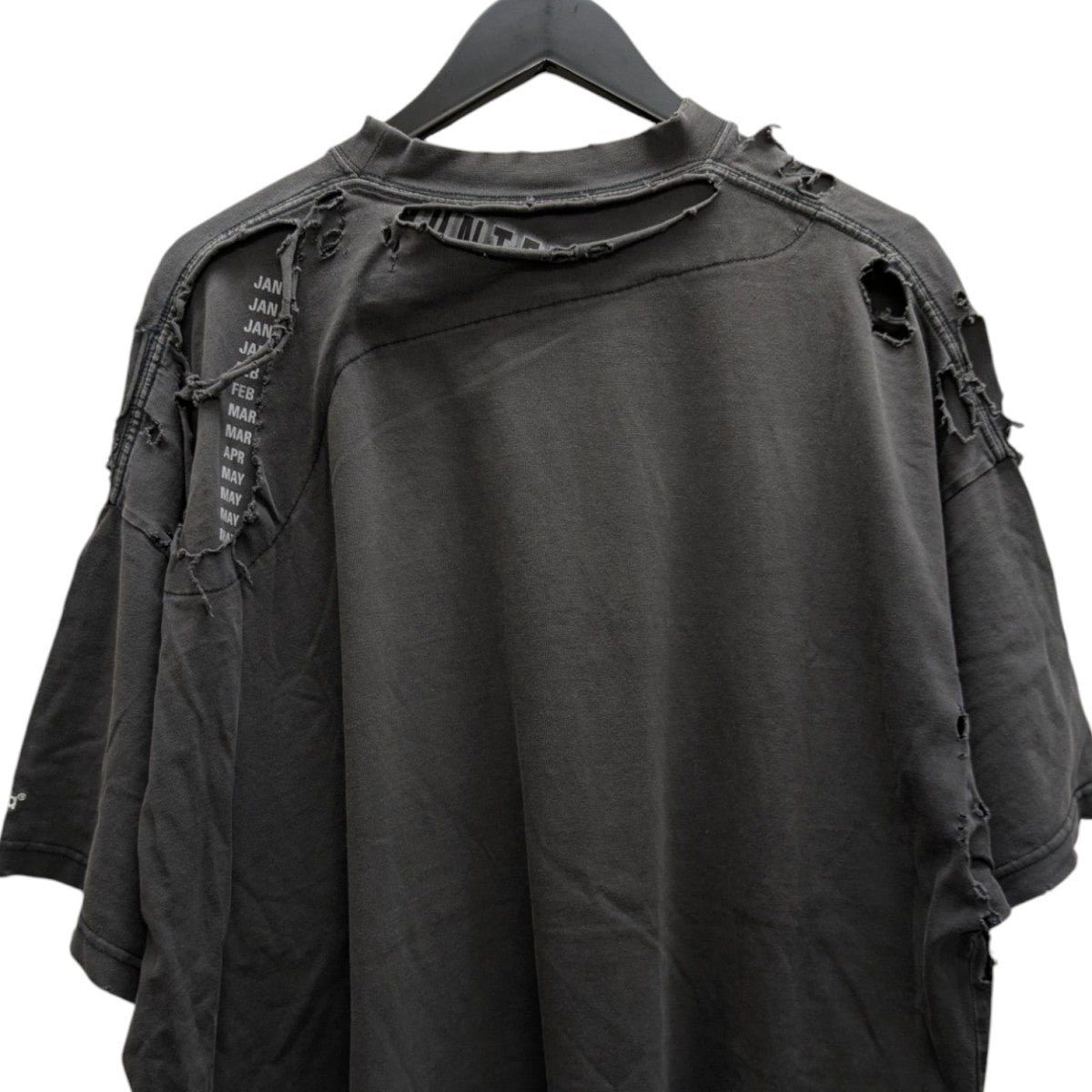 BALENCIAGA(バレンシアガ) 22SSDamaged Design Shoulder Logo T