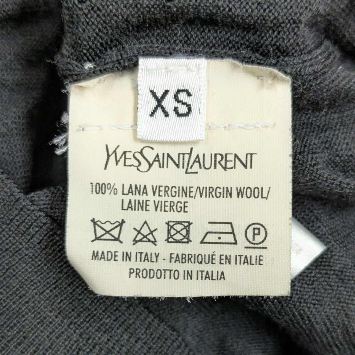 YVES SAINT LAURENT(イヴサンローラン) Vネックニット 192890
