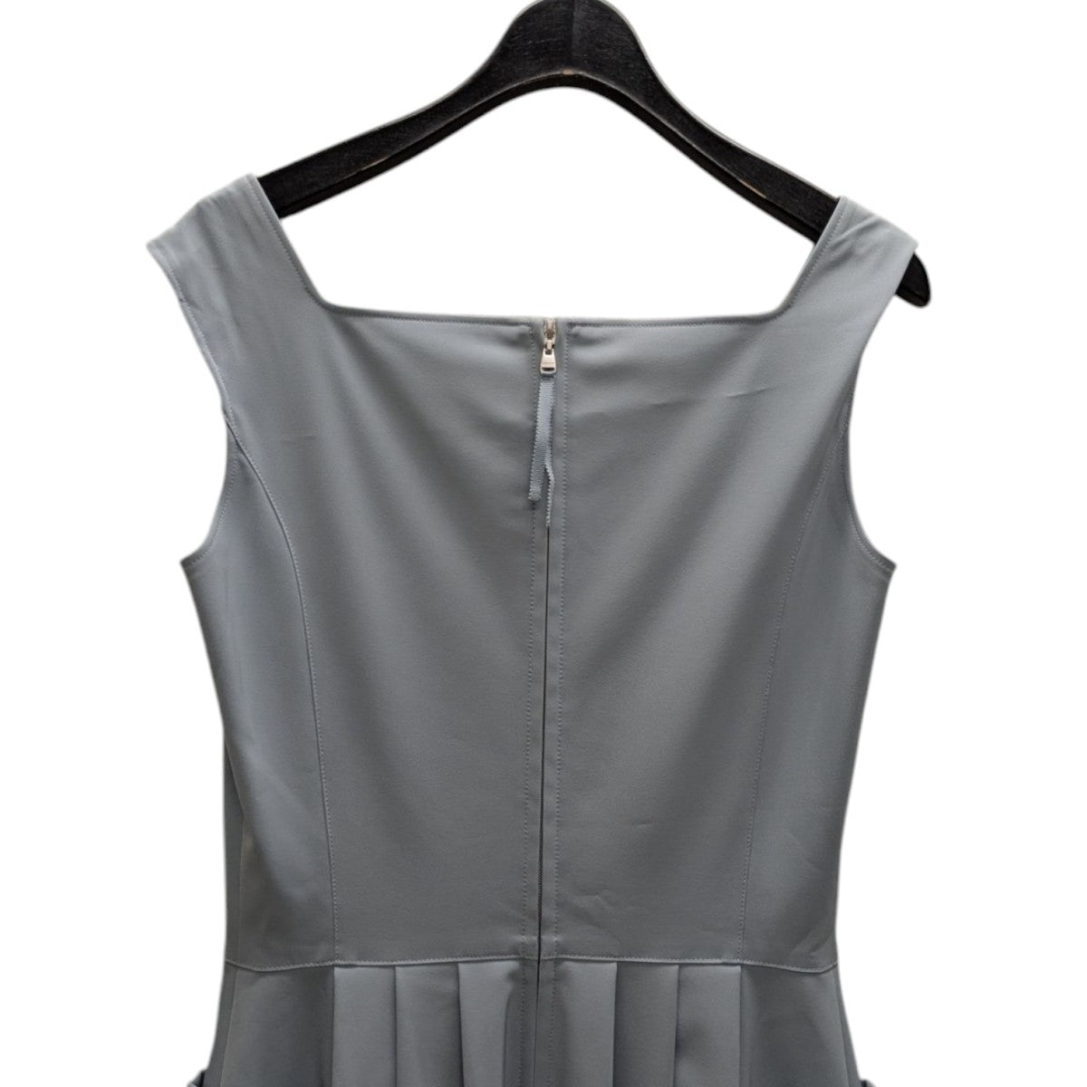 美品☆FOXEY NEWYORK☆サイドタック入りフレアワンピース ブルーグレー FOXEY NEW YORK #snc フォクシーニューヨーク ワンピース 42 青