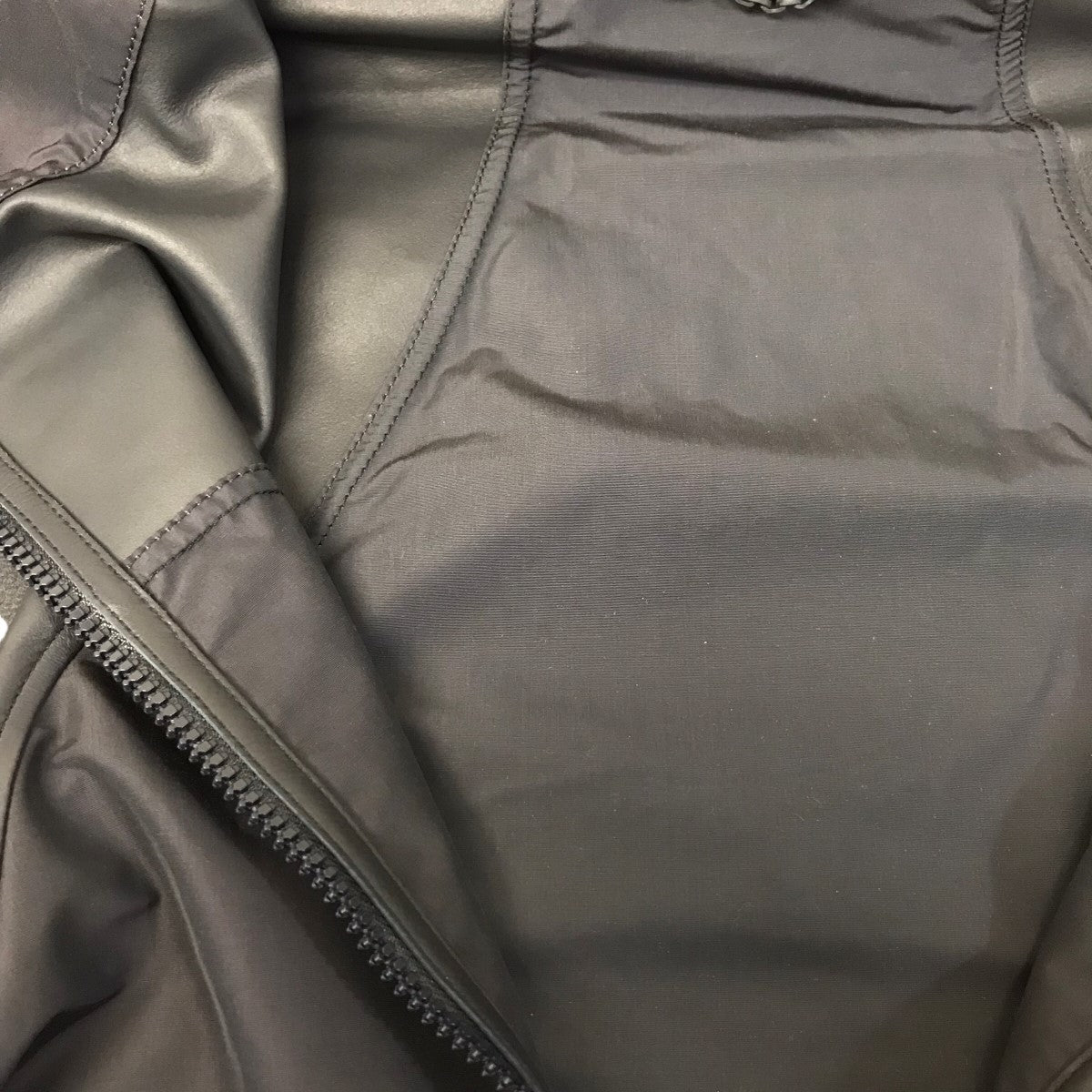 LOUIS VUITTON(ルイヴィトン) ミクスド レザー ブルゾン