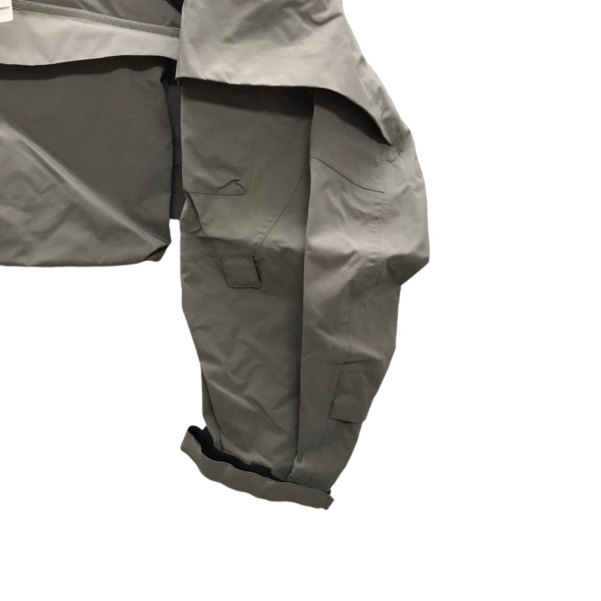 sacai×ACRONYM 22SSCROP JACKETクロップジャケット カーキ sacai×ACRONYM 22SSCROP JACKETクロップジャケット カーキ