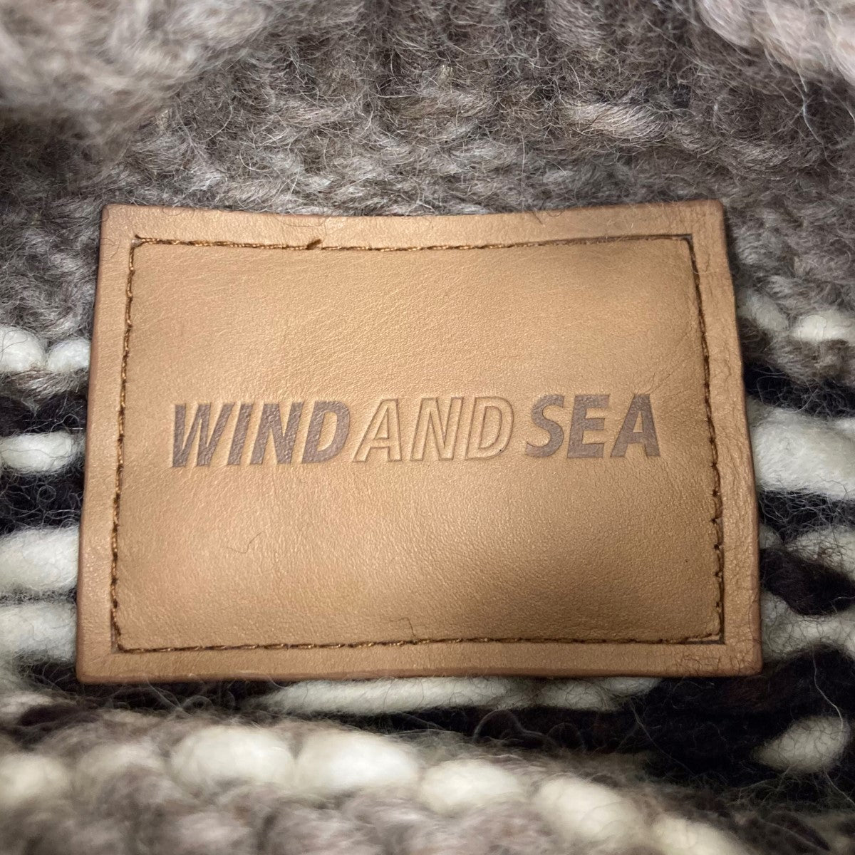 WIND AND SEA(ウィンダンシー) カウチンセーター ベージュ