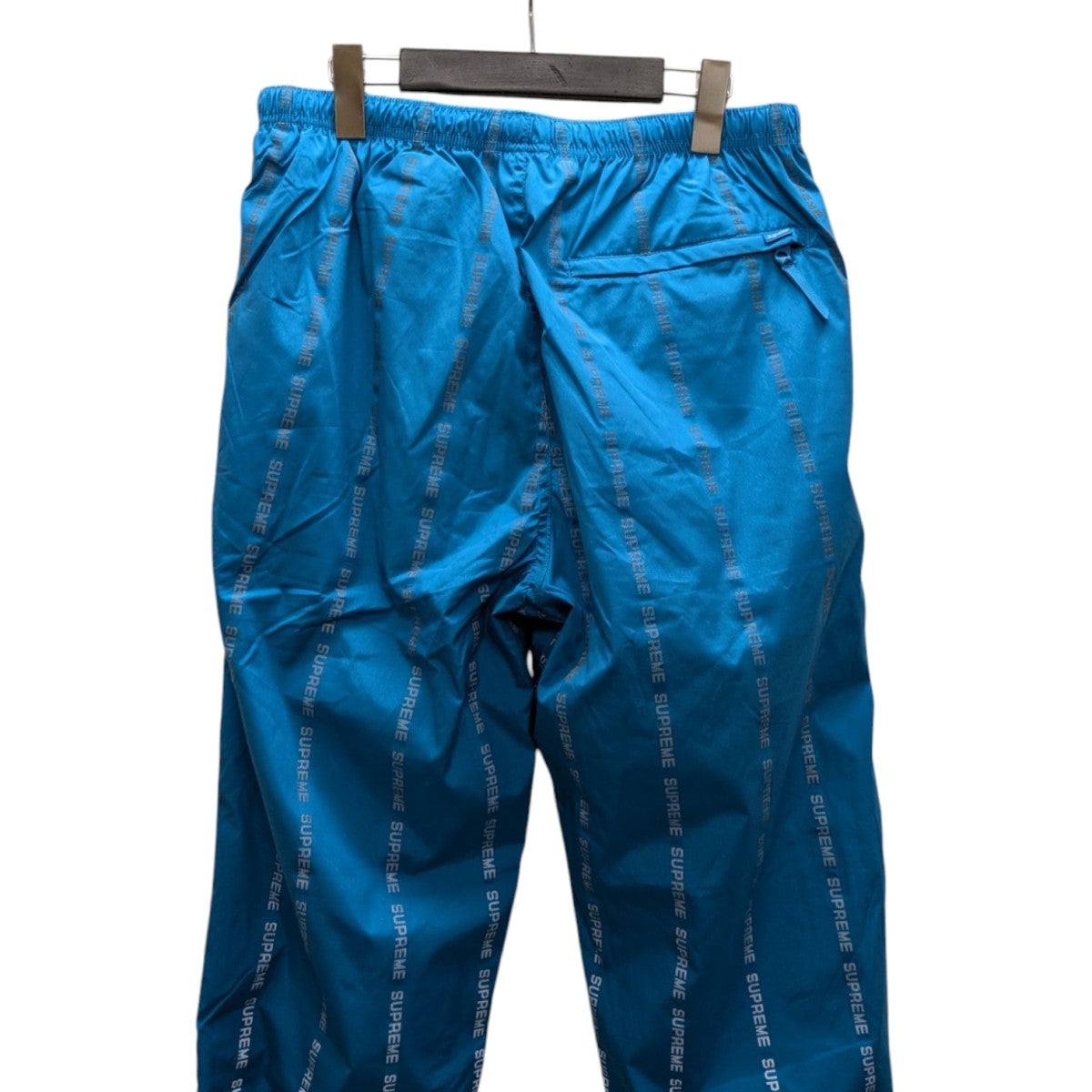 Supreme(シュプリーム) Reflective Text Track pantsナイロン総柄