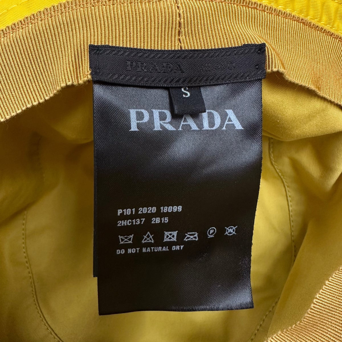 プラダのバケットハットです。 PRADA 古着・中古 ファッション小物 アイテム