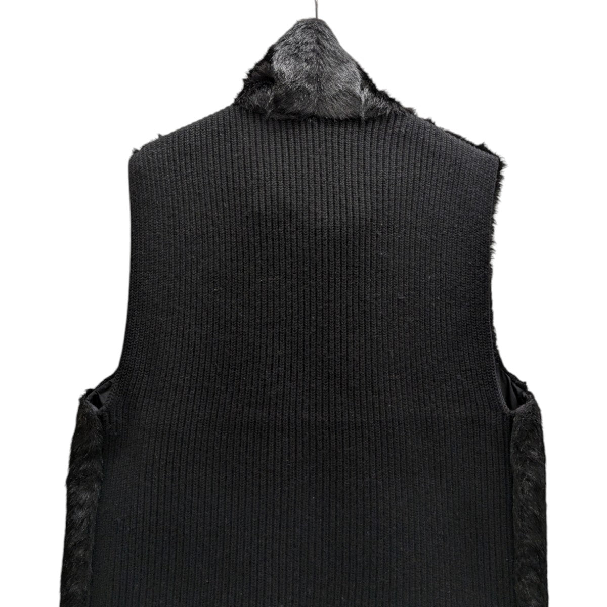 Reversible Sleeveless JacketリバーシブルファーベストBM00SF1Y0N