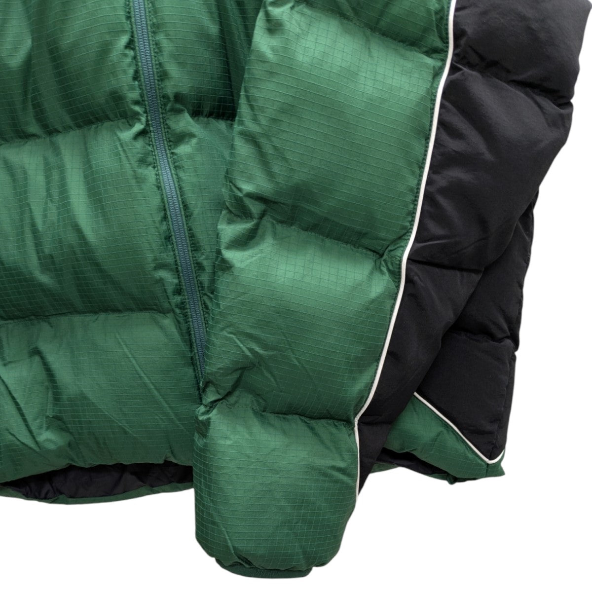 ダウンジャケット