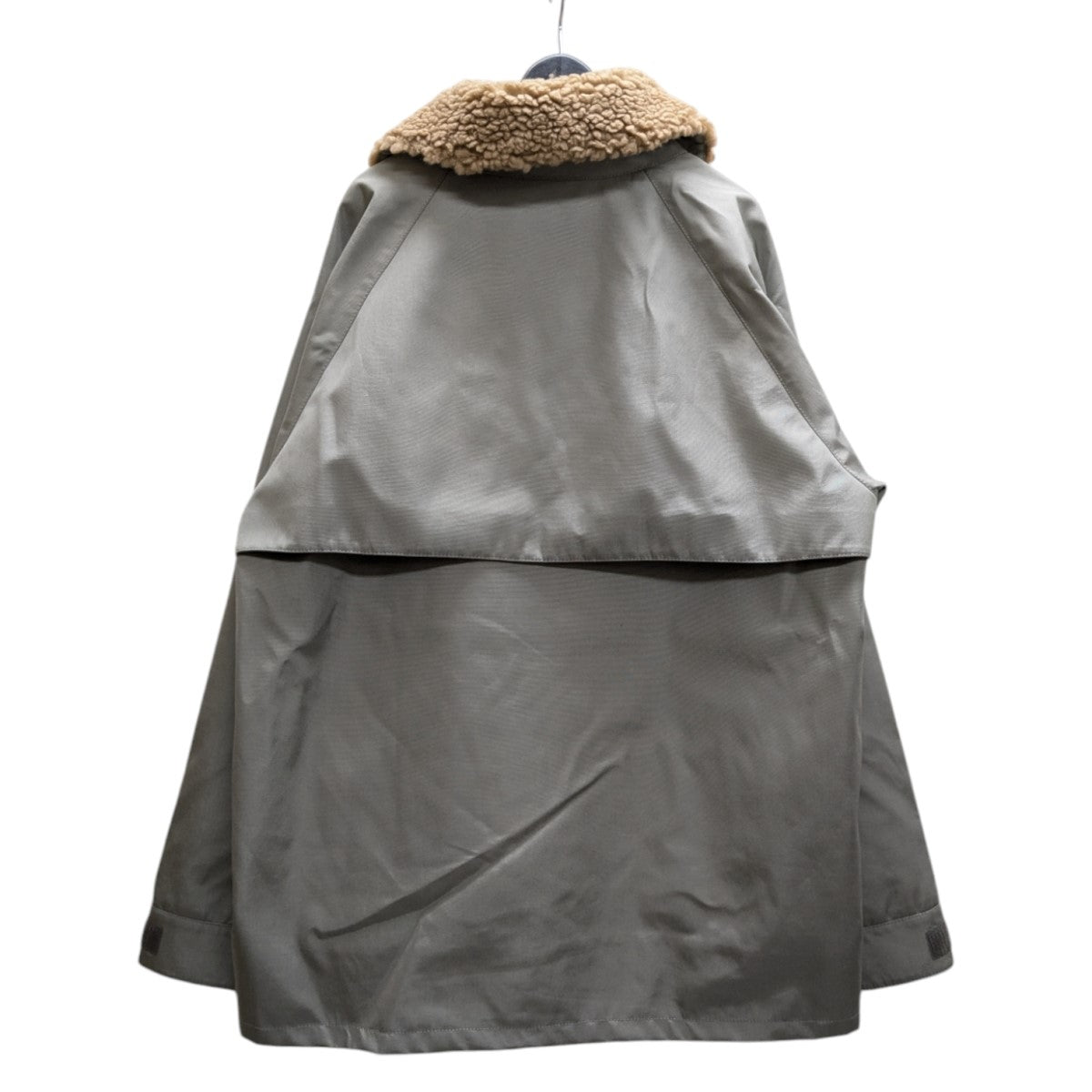 MIU MIU 古着・中古 ミュウミュウの24AW コーデュラブルゾンジャケット ML1093 S000です。