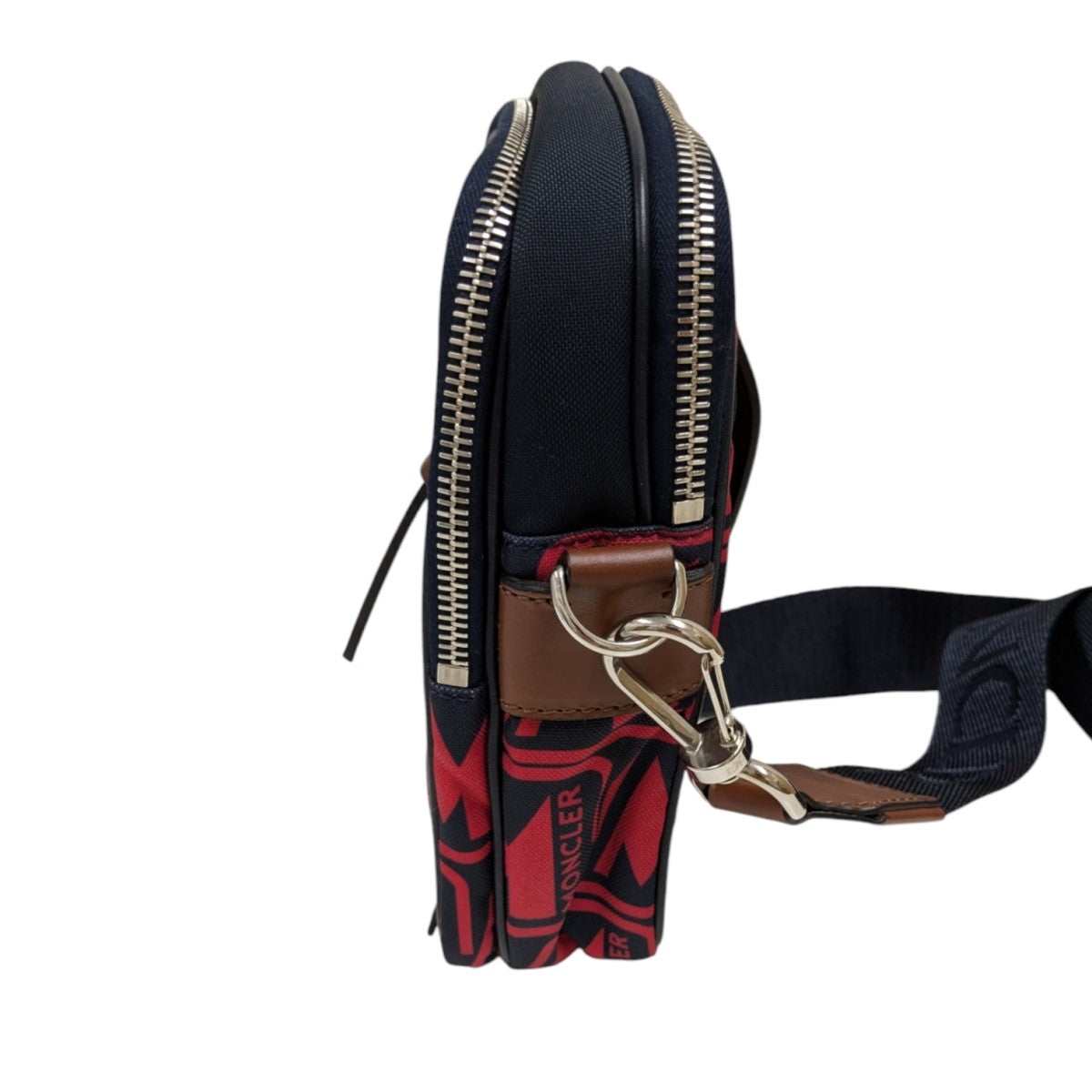モンクレール　ショルダーバック　中古品 MONCLER(モンクレール) / YEHOR CROSSBODY B/ショルダーバッグ