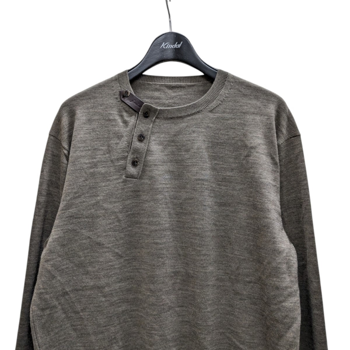 【irenisa】LEATHER TAB KNIT PULLOVER LEATHER TAB KNIT PULLOVER | IRENISA | イレニサ | 24AW