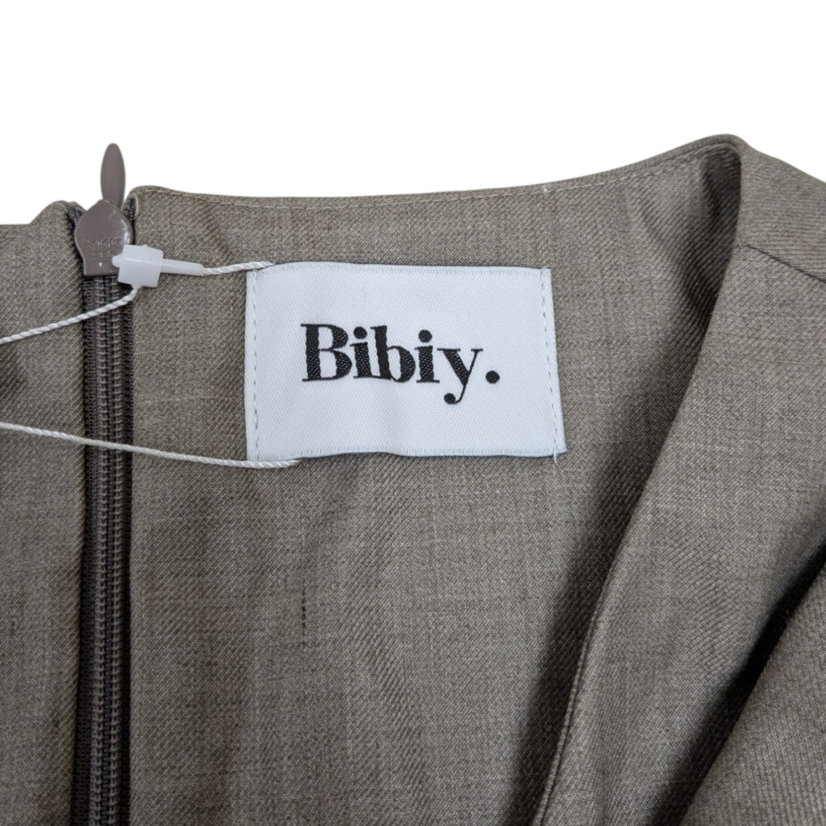 Bibiy． 古着・中古 ビビィのリボントップス B40-TS066BEFです。