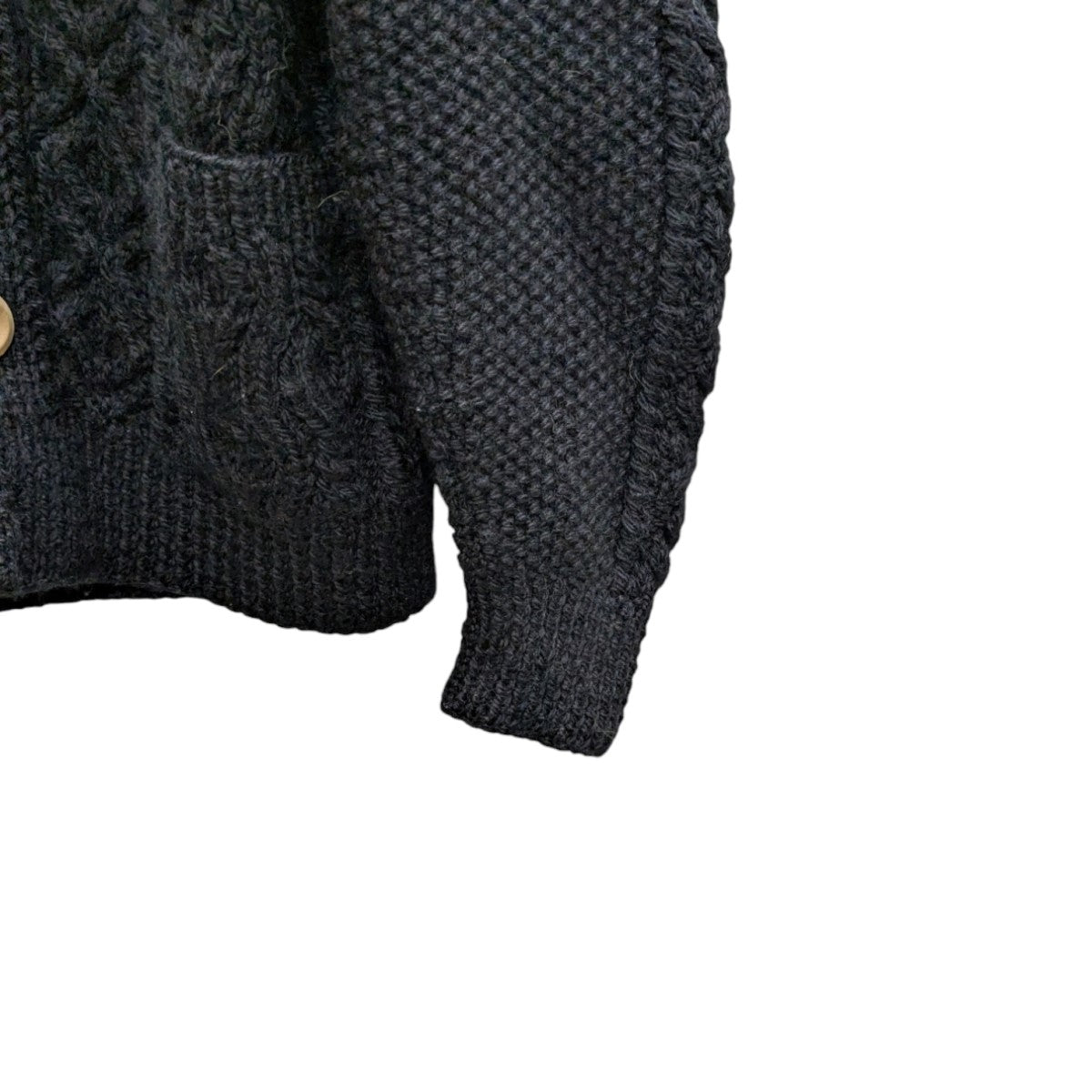 美品インバーアランブラック ケーブルニット カーディガン
