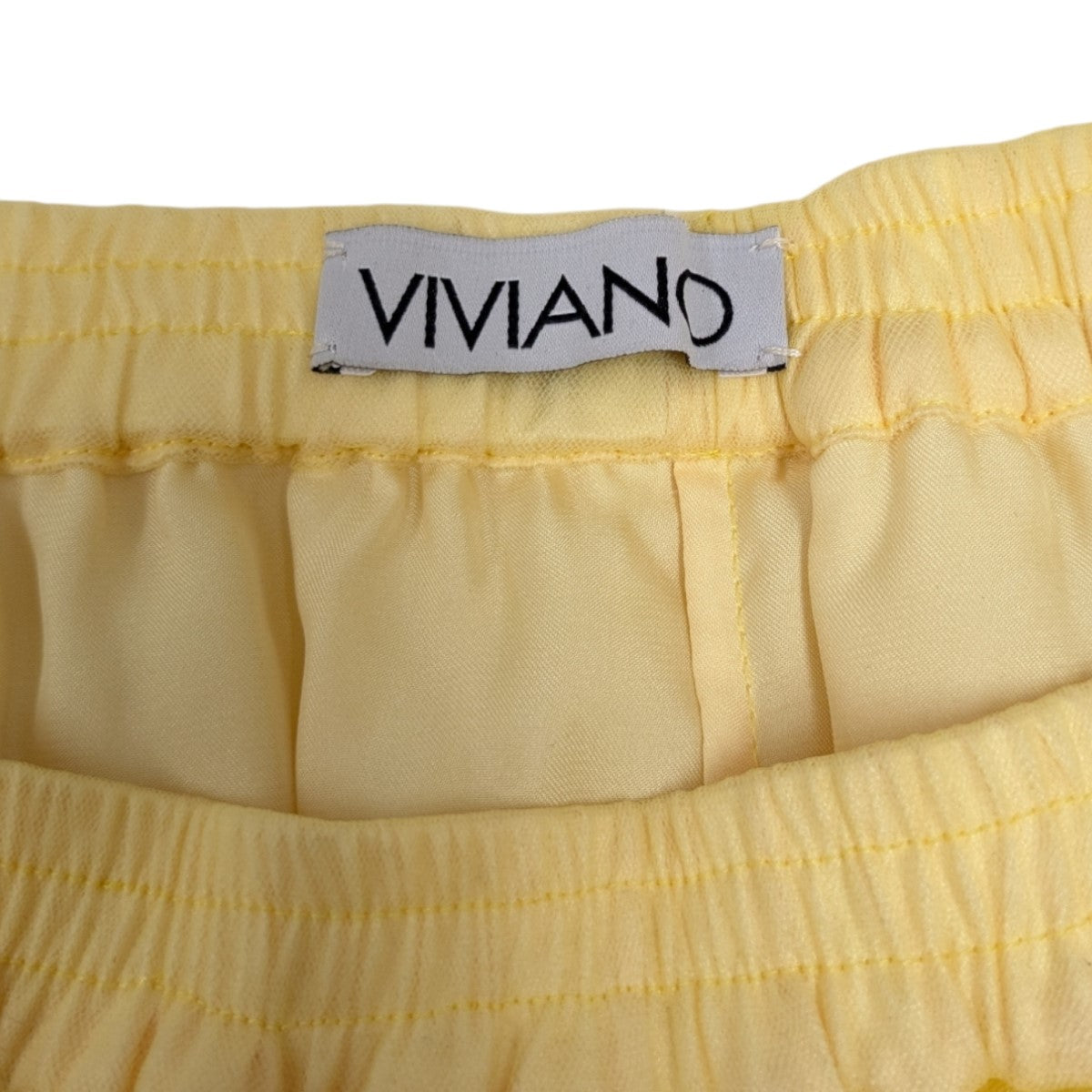 VIVIANO 古着・中古 ヴィヴィアーノのチュールスカートです。