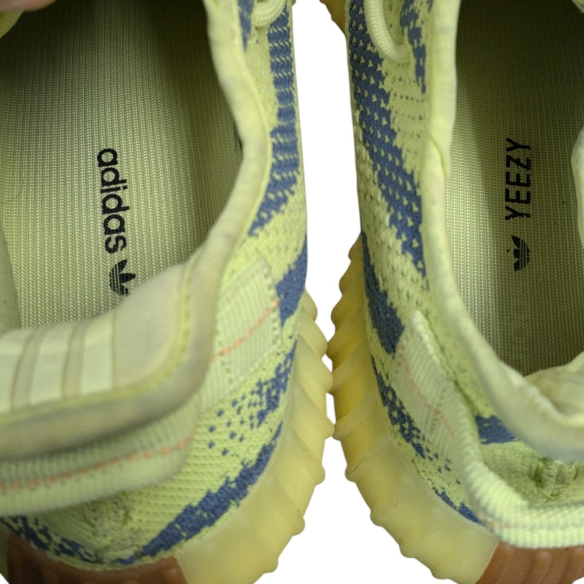 YEEZY BOOST 350 V2ローカットスニーカーB37572