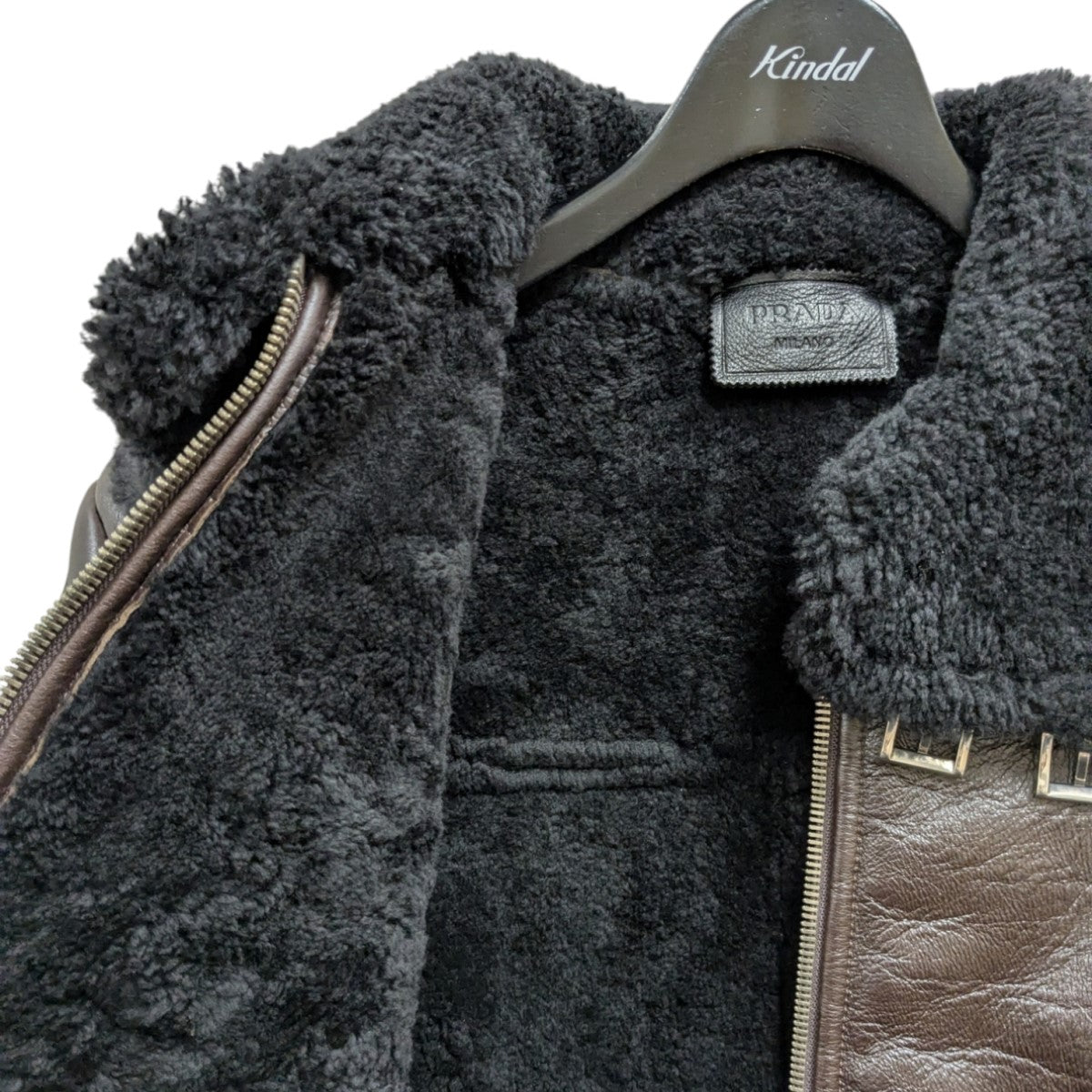 PRADAムートンレザージャケット PRADA(プラダ) ムートンレザージャケット 58A126 ブラウン