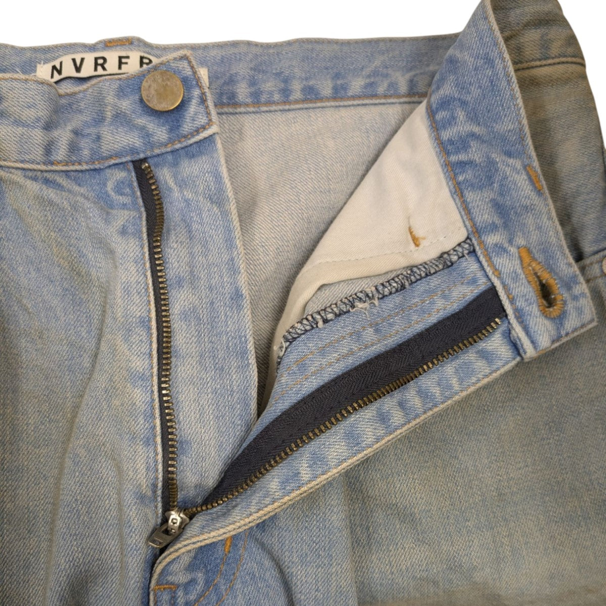 NVRFRGT(ネバーフォーゲット) 3D TWISTED JEANS デニムパンツ