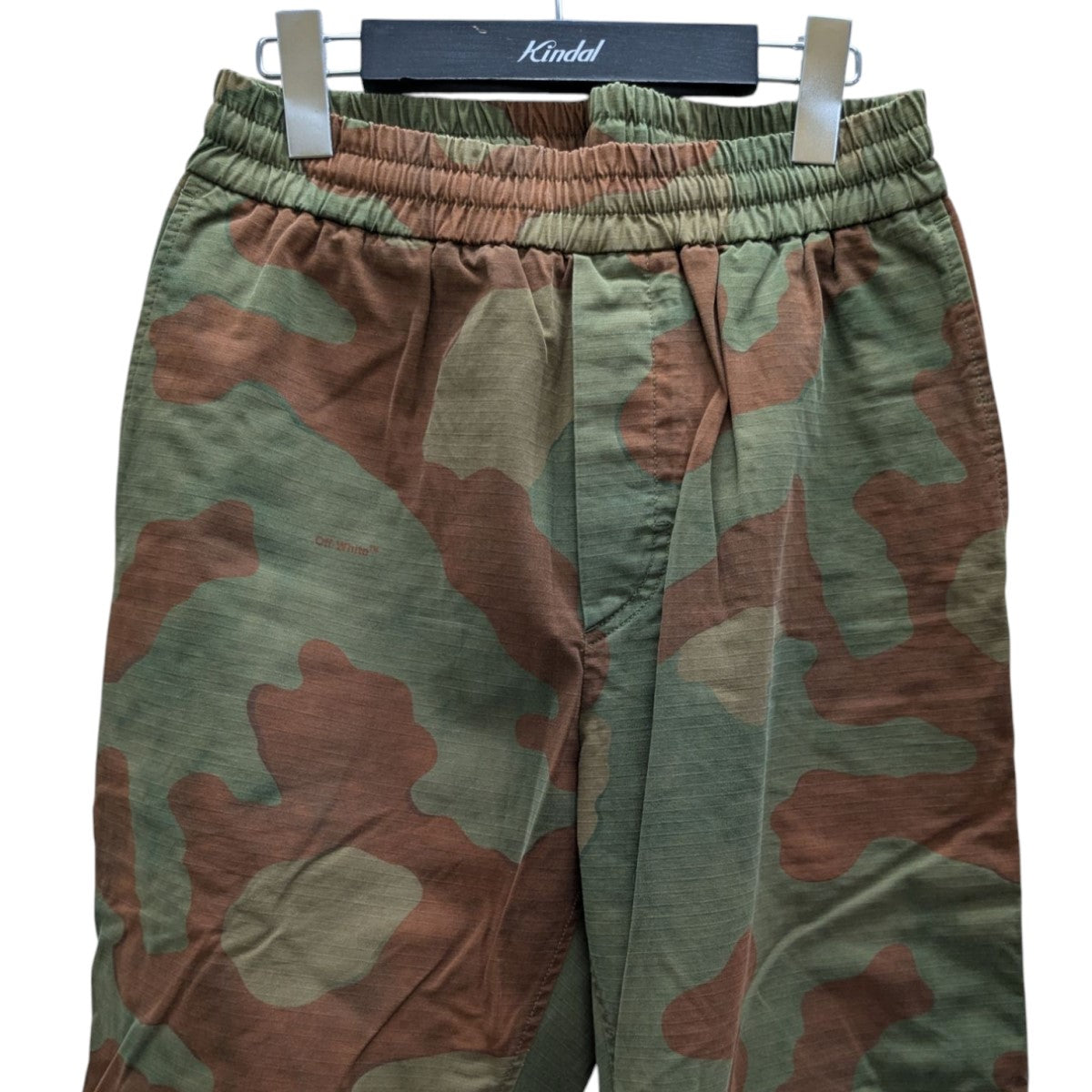 OFF-WHITE オフホワイト ハーフパンツ　迷彩柄　カモフラージュ　メンズ OFF-WHITE オフホワイト ハーフパンツ 迷彩柄 カモフラージュ