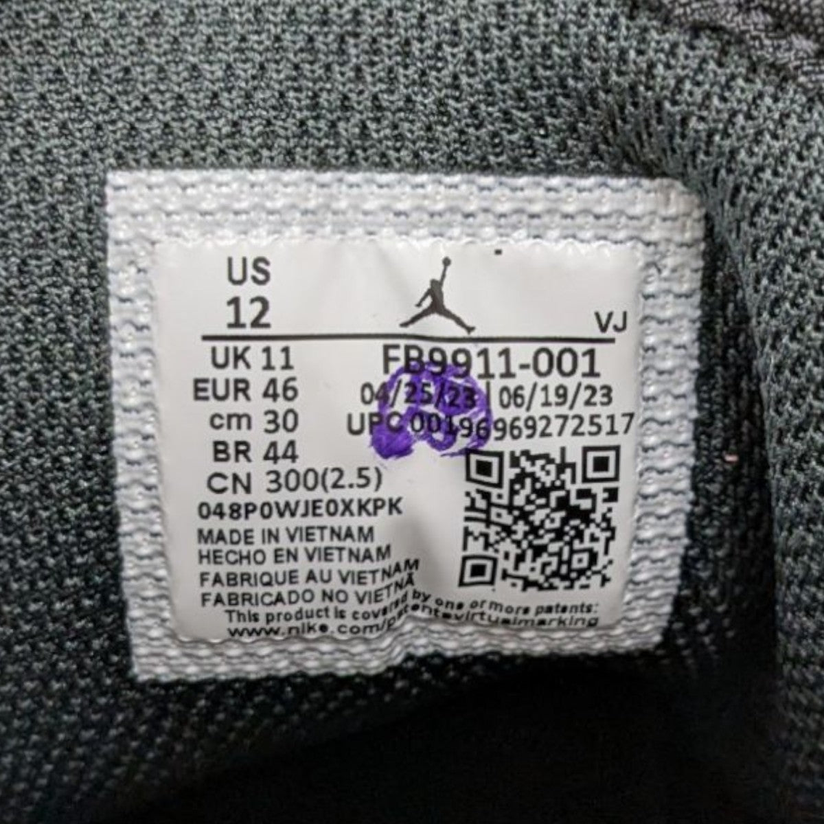 Air Jordan 1 MidスニーカーFB9911-001