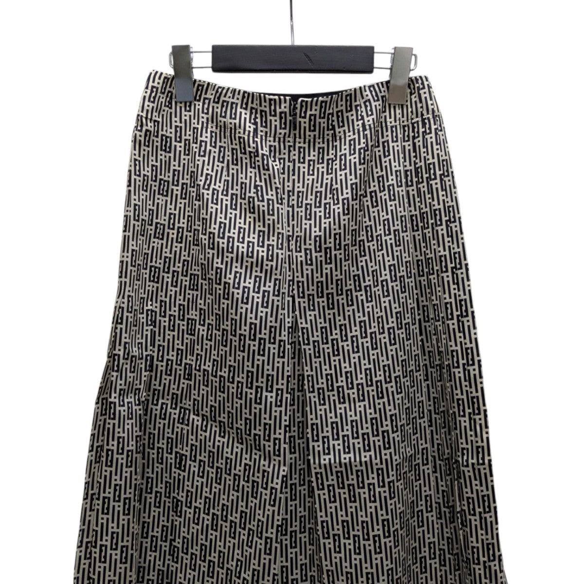 FENDI(フェンディ) スカートFQ7532AWZA FQ7532AWZA ホワイト