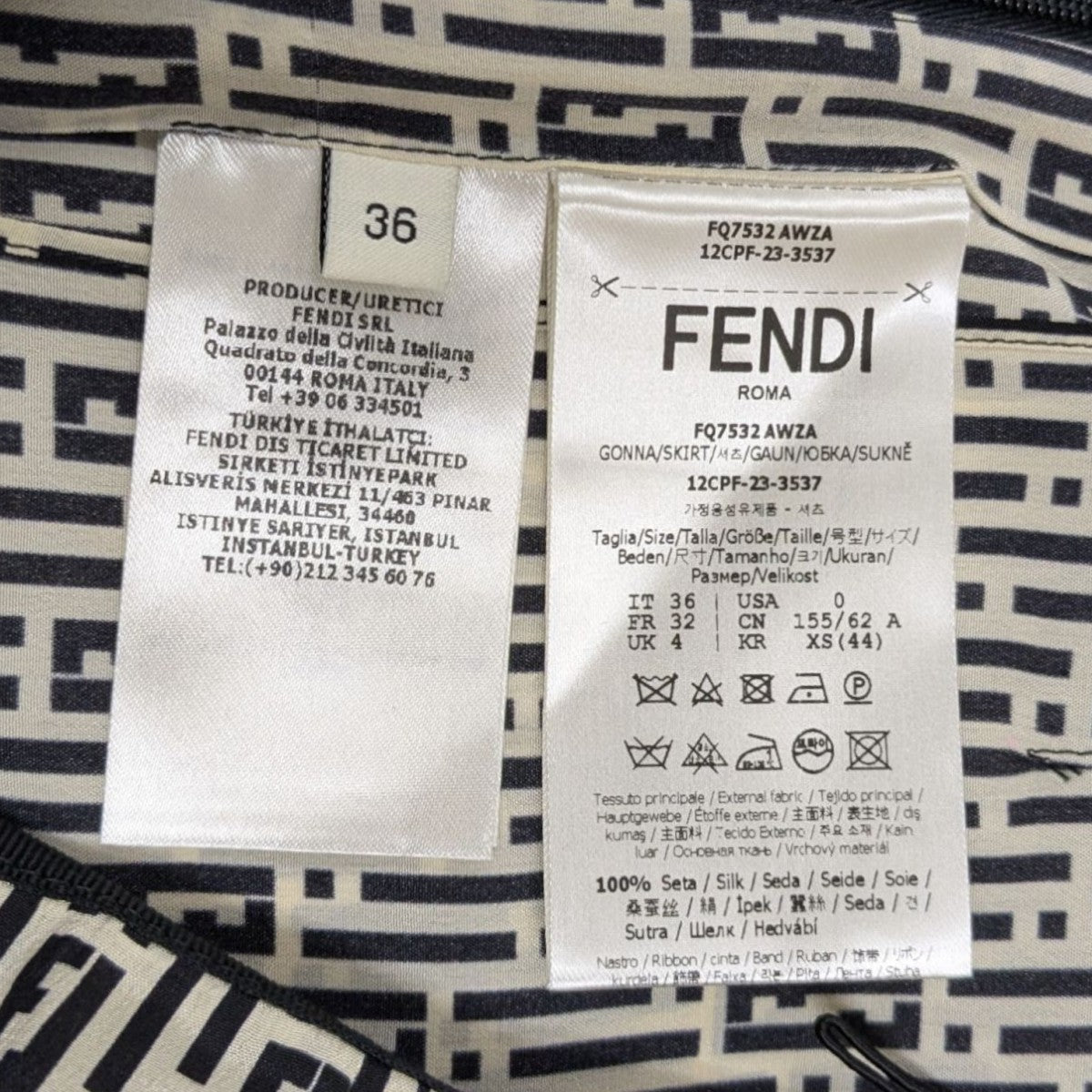 FENDI(フェンディ) スカートFQ7532AWZA FQ7532AWZA ホワイト