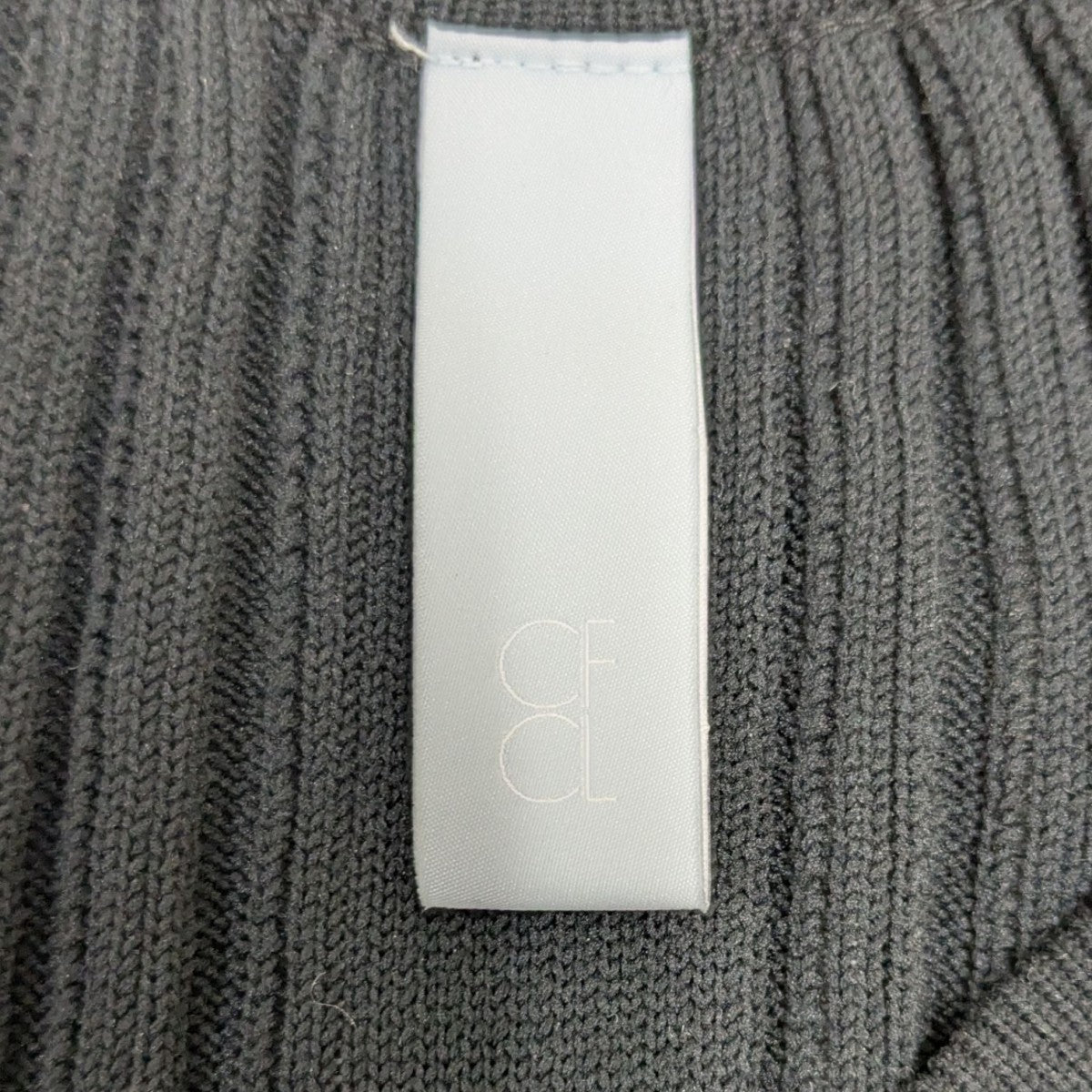 【美品】cfcl ノースリワンピース T／TAツイルラップ風ノースリーブワンピース | human woman