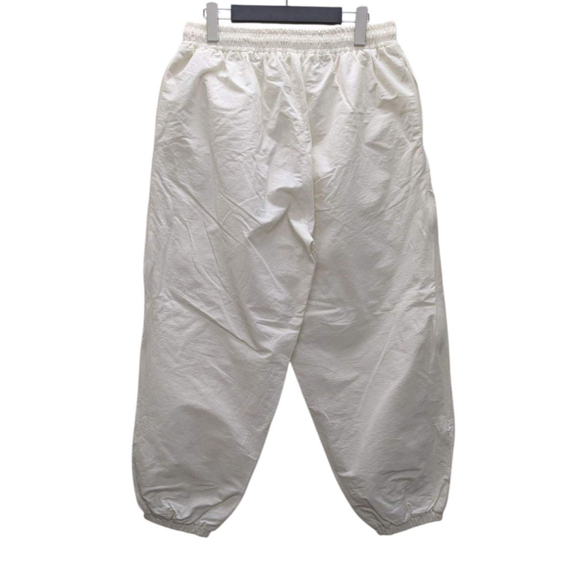 private brand by s.f.s ナイロンパンツ　グレー Private brand by S.F.Sのトラックパンツに待望の新色が登場