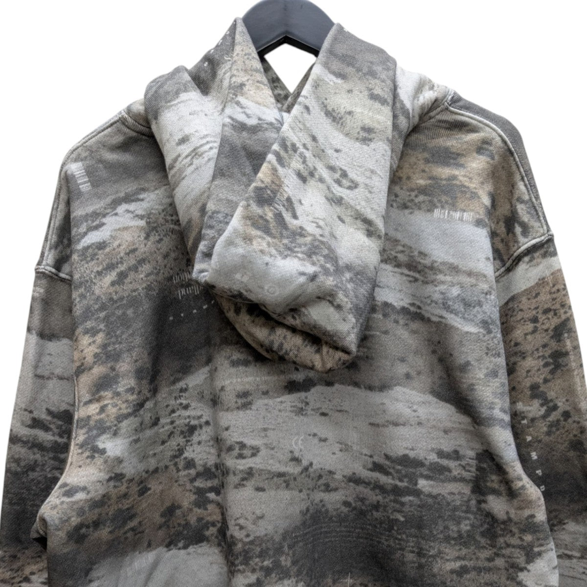 STAMPD SANDLAND CAMO CROPPED HOODIE 古着・中古-4枚目のアイテム画像