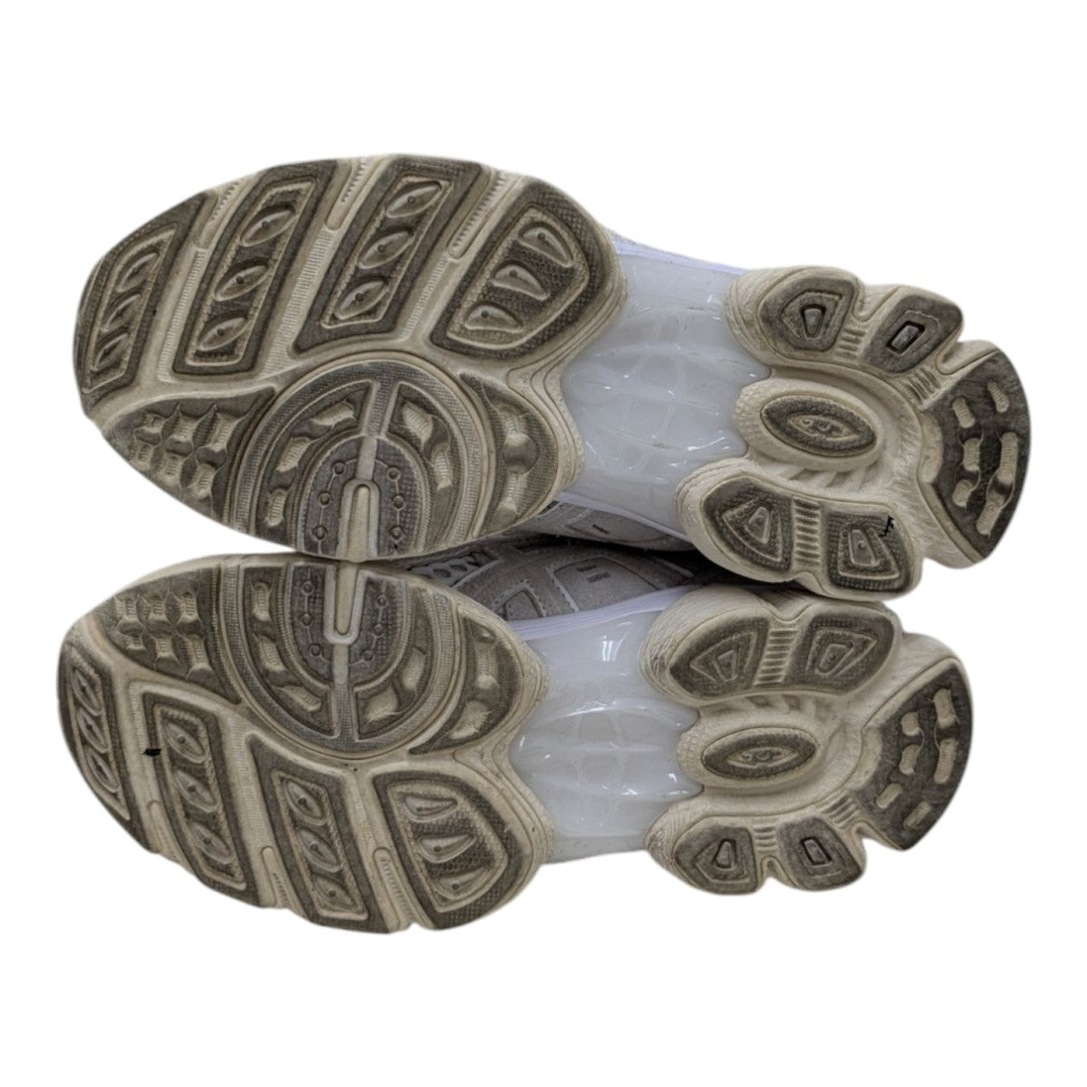 asics×ENNOY GEL-NIMBUS 9 WHITE CREAMローカットスニーカー1201B034