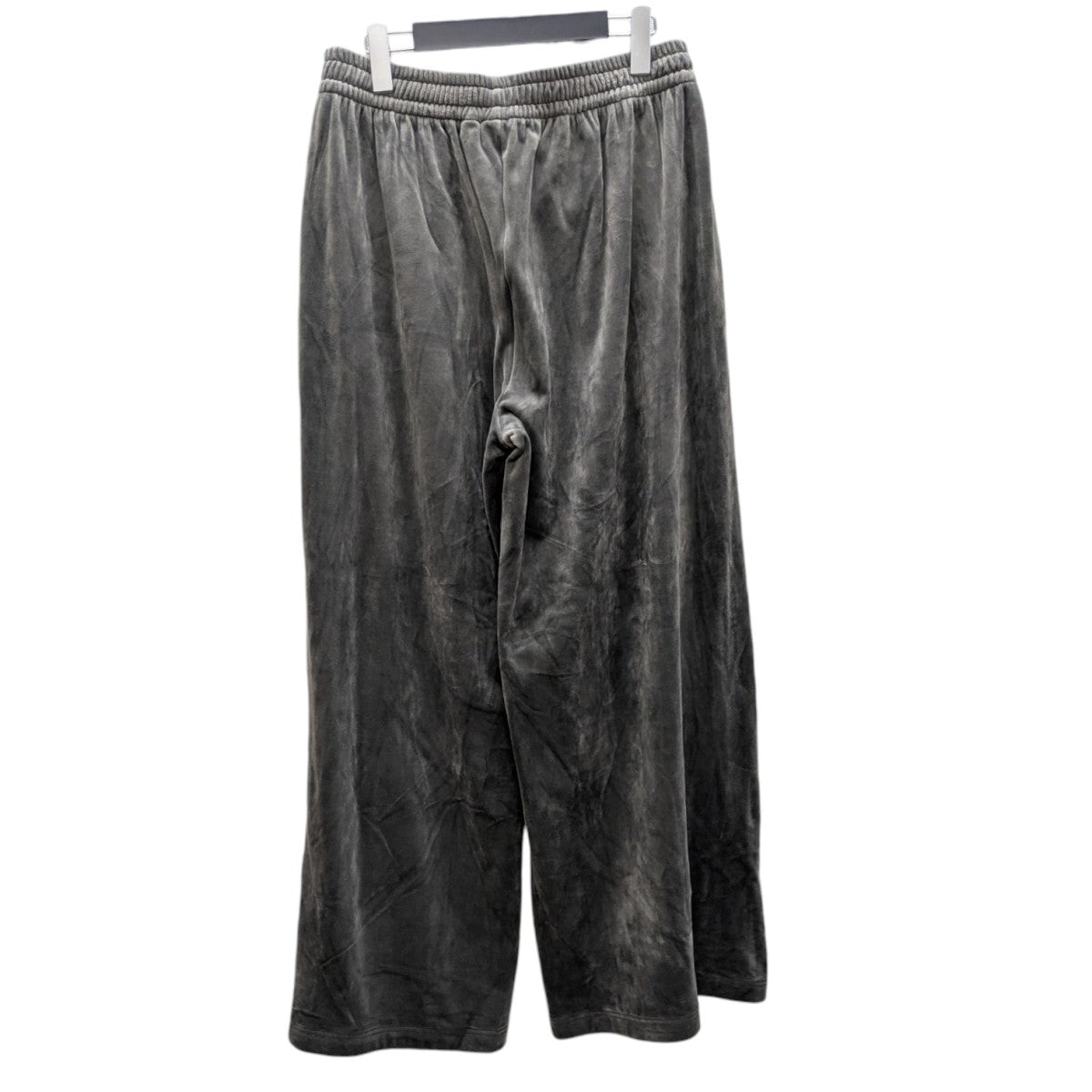 adidas(アディダス) ベルベットルーズトラックパンツ IS4558