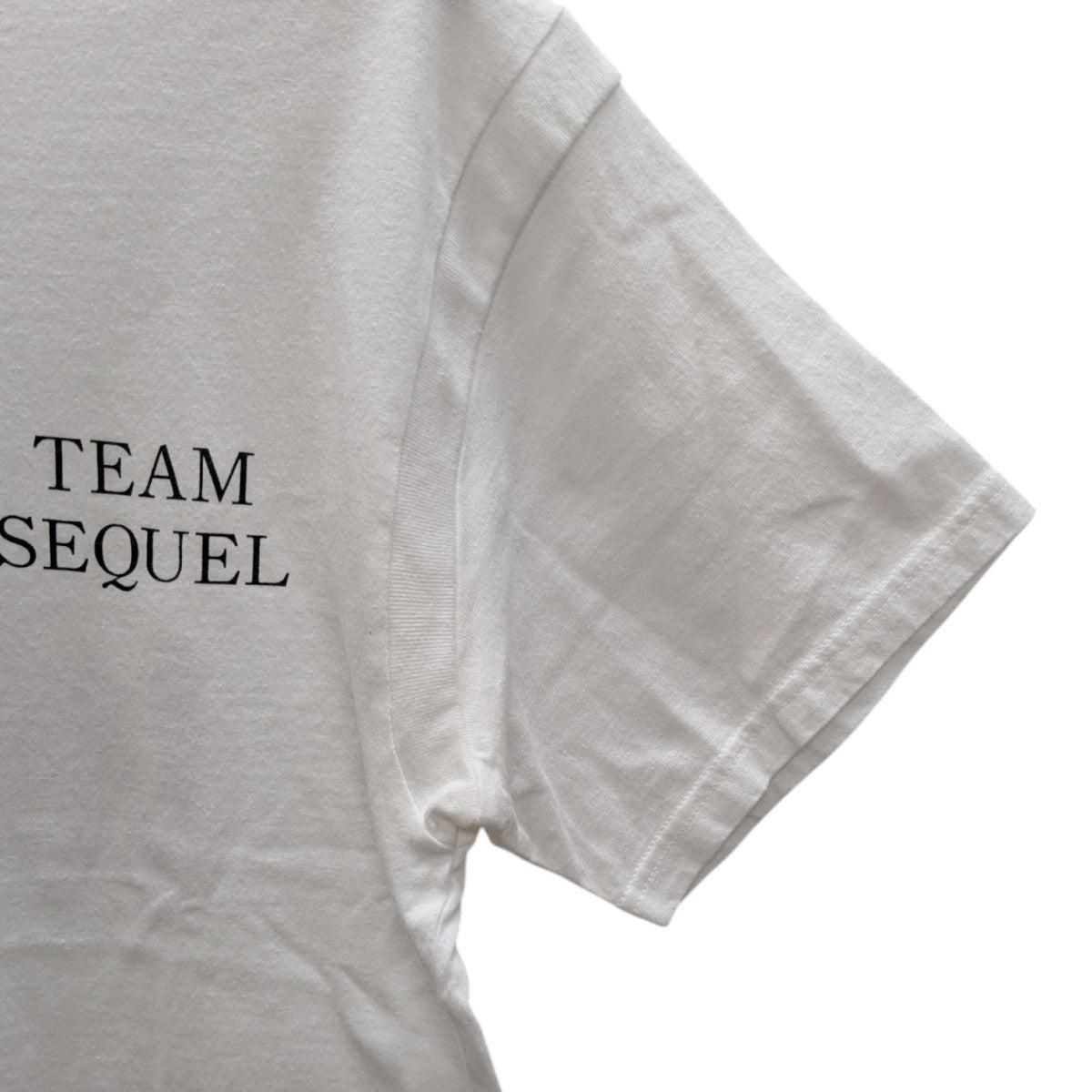 SEQUEL(シークエル) バックプリントTシャツ ホワイト サイズ S｜【公式