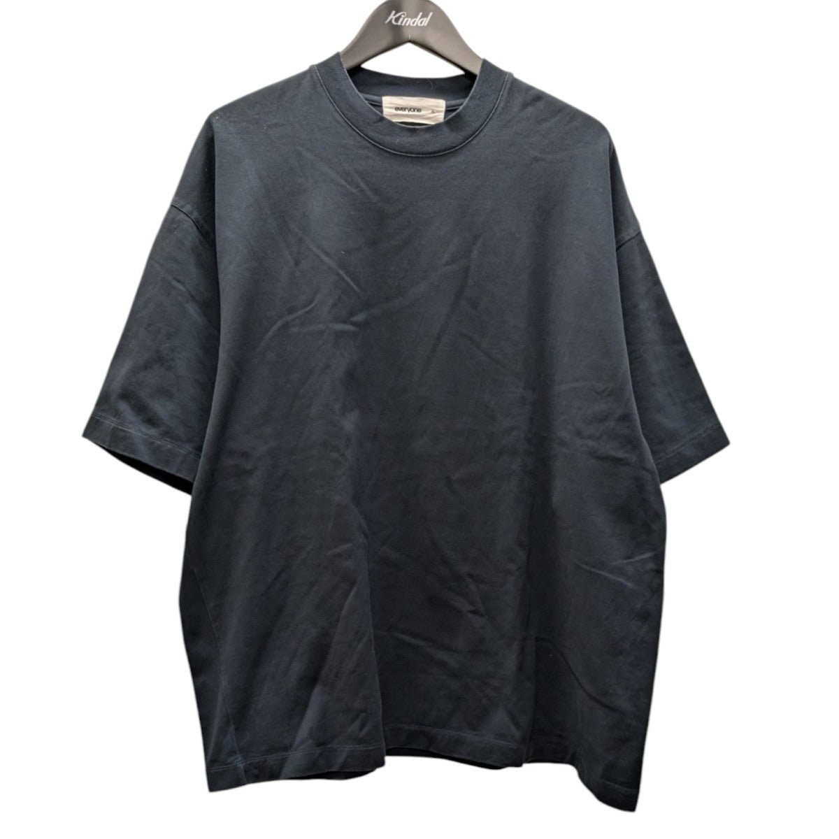 クルーネックTシャツ