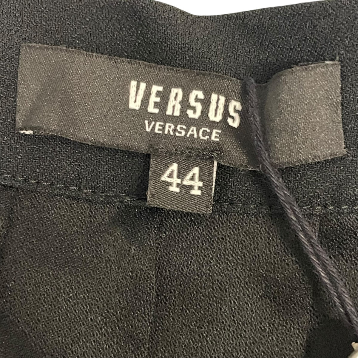 【versace】アシンメトリーヘム ミニスカート 0926616e9e1c97dfeff5962f5f58d7