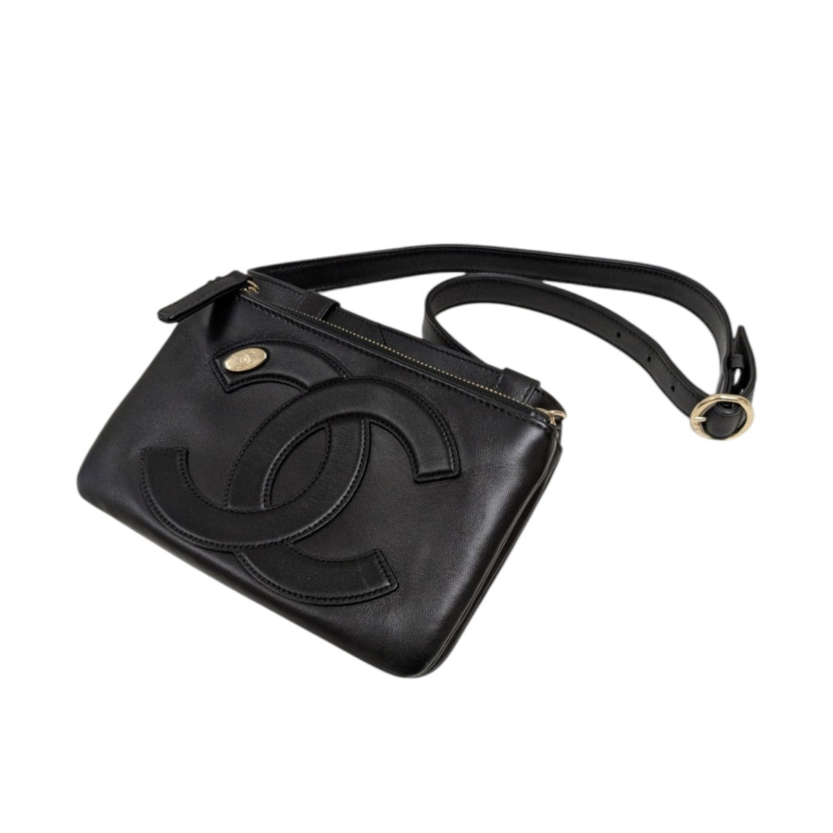 CHANEL １９年製ココマークウエストバッグ 古着・中古-1枚目のアイテム画像