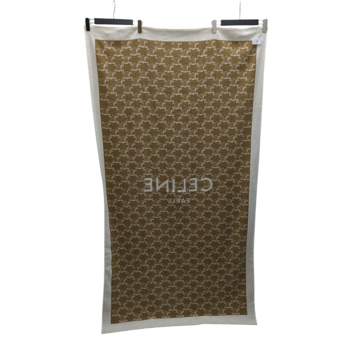 CELINE(セリーヌ) トリオンフビーチタオル ブラウン｜【公式