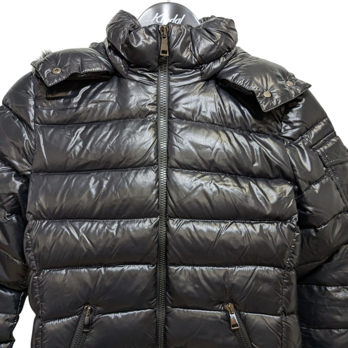 MONCLER(モンクレール) BADYFUR ダウンジャケット E20934631425