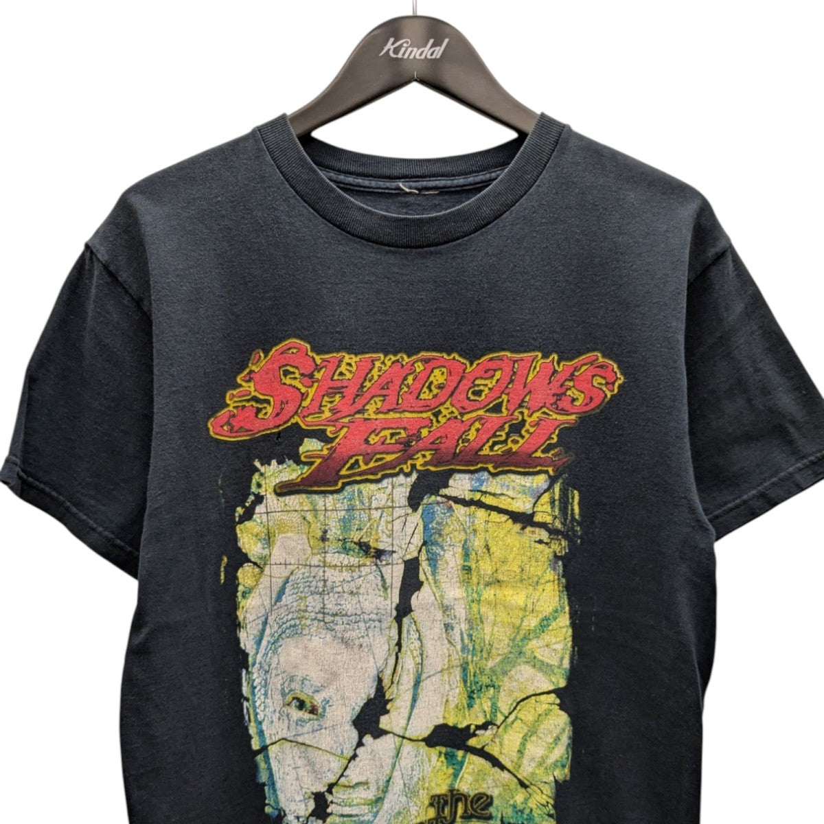 SHADOWS FALL Tシャツ