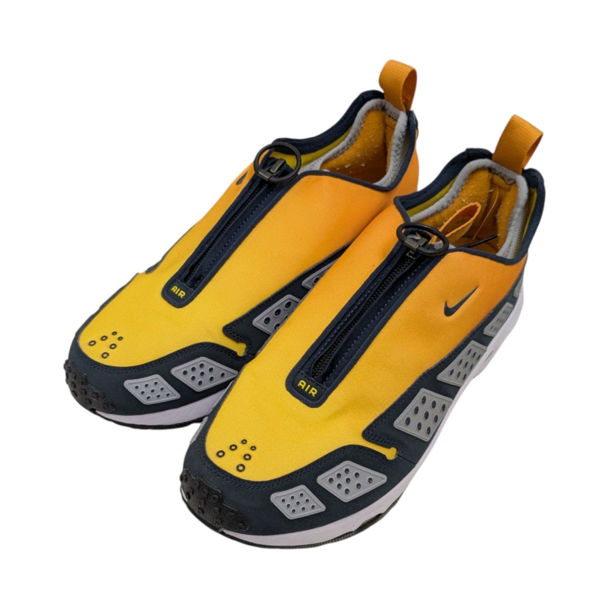 Women’s Air Max SNDR Canyon Gold and Deep Ocean