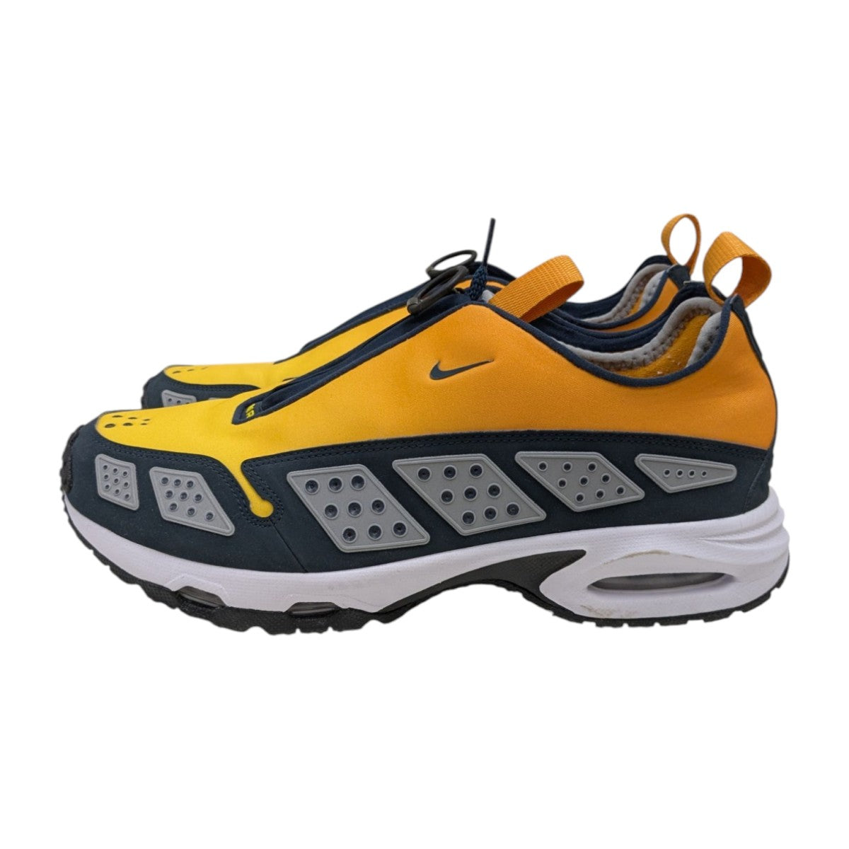 Women’s Air Max SNDR Canyon Gold and Deep Ocean