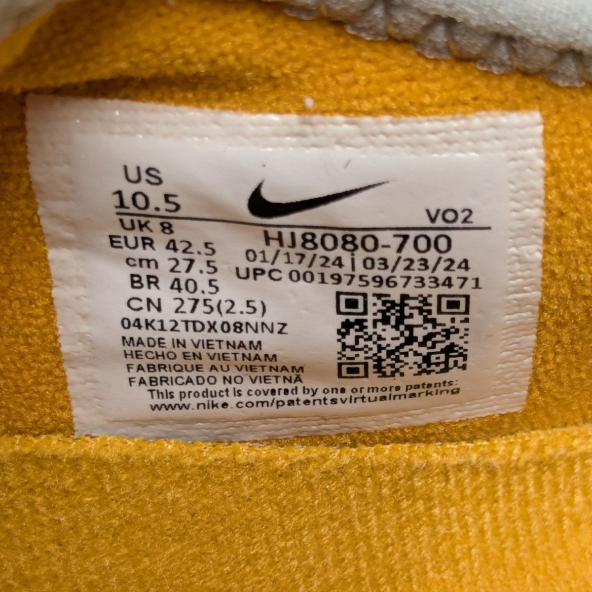 Women’s Air Max SNDR Canyon Gold and Deep Ocean
