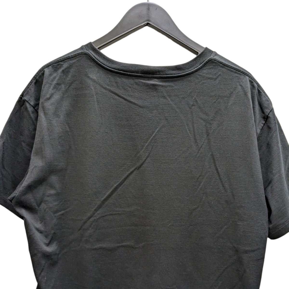 ロゴプリントTシャツ