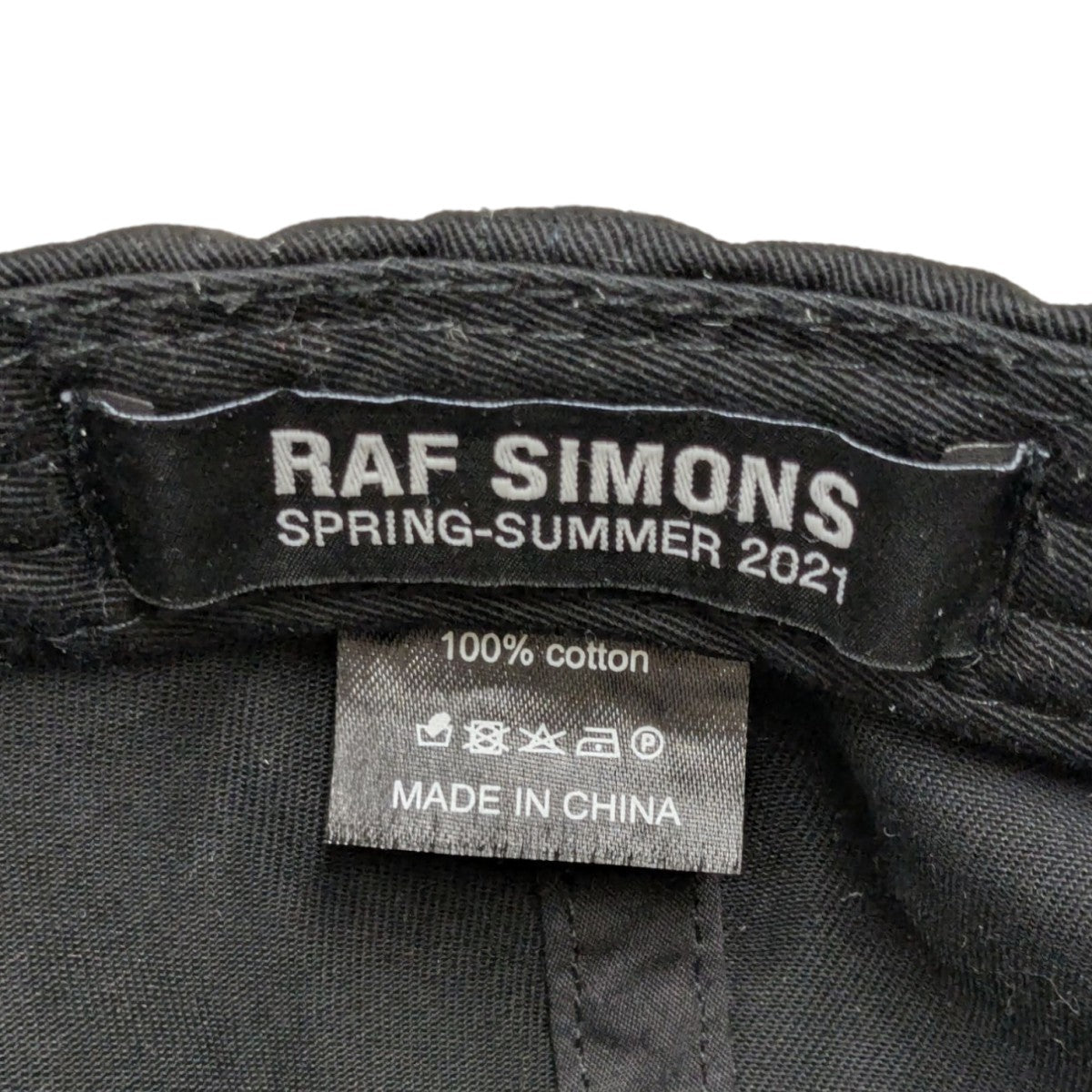 RAF SIMONS ブラック ダメージキャップ RAF SIMONS ブラック ダメージキャップ