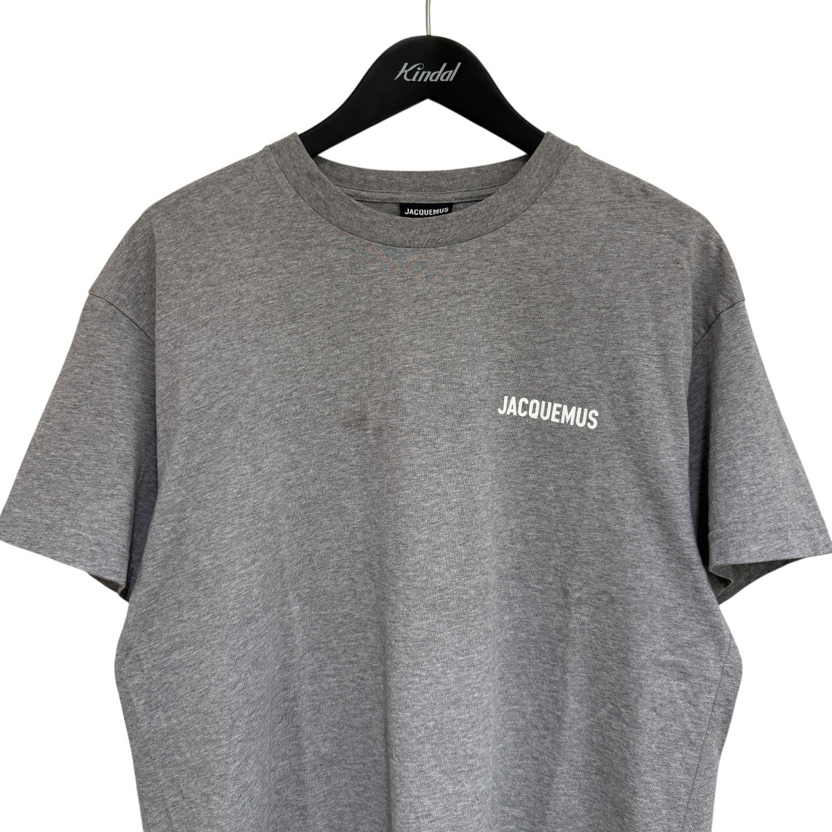 【JACQUEMUS】ジャックムス フロント ロゴ コットン Tシャツ JACQUEMUS（ジャックムス）/ LE TSHIRT TYPO | 公式通販・JACK