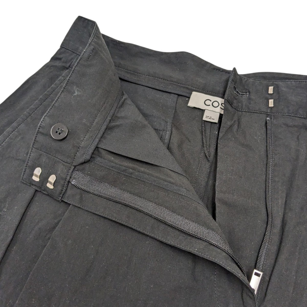 COS ユーティリティバレルレッグカーゴパンツ ブラック UTILITY BARREL-LEG TROUSERS ユーティリティバレルレッグパンツ