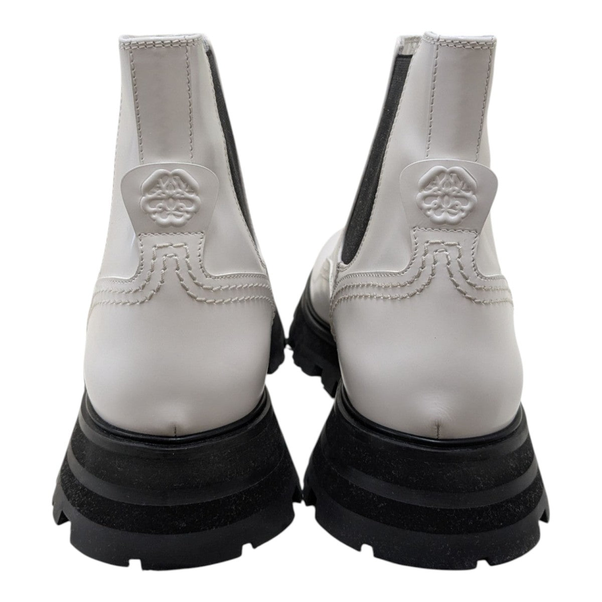 ALEXANDER MCQUEEN ワンタ チェルシフツ 666367WHZ84 1000 ALEXANDER McQUEEN(アレキサンダーマックイーン) ワンダー