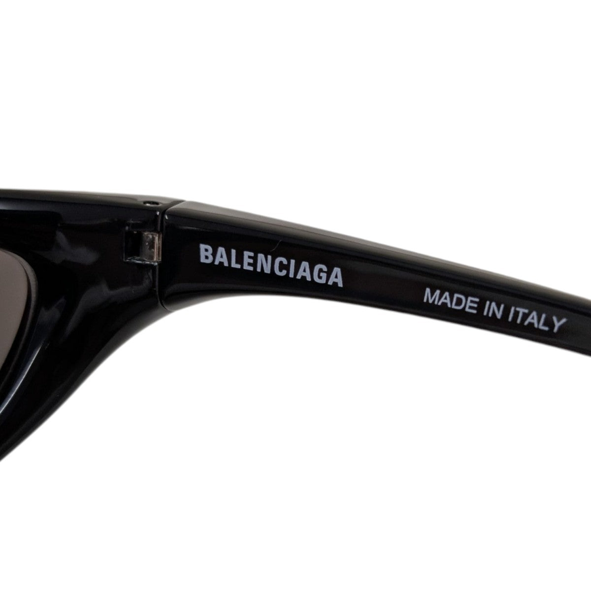 BALENCIAGA(バレンシアガ) キャットアイサングラス BB0352S