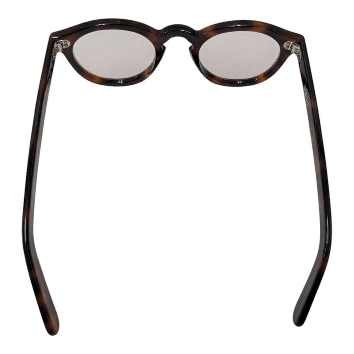 CUBITTS サングラス 時代の流行に捉われない、眼鏡愛を感じるCUBITTS新型サングラス